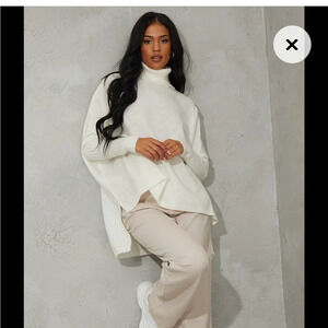 Pretty little thing tall Ecru oversized slouchy knitted jumper. Off white SZ 4US